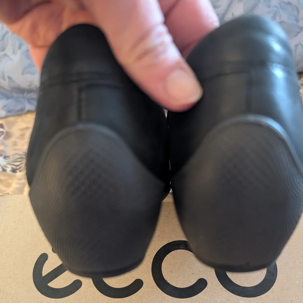 Ecco Sculptured Mary Jane Pumps - Picture 9 of 12